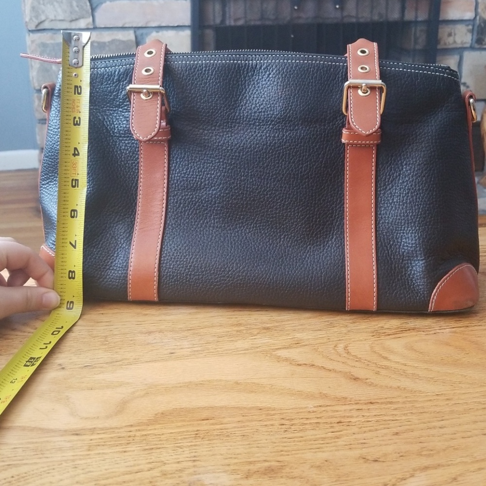 Dooney & Bourke - Picture 7 of 7